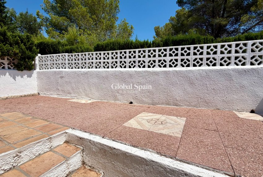 Wederverkoop - HUIS -
MORAIRA_TEULADA - center