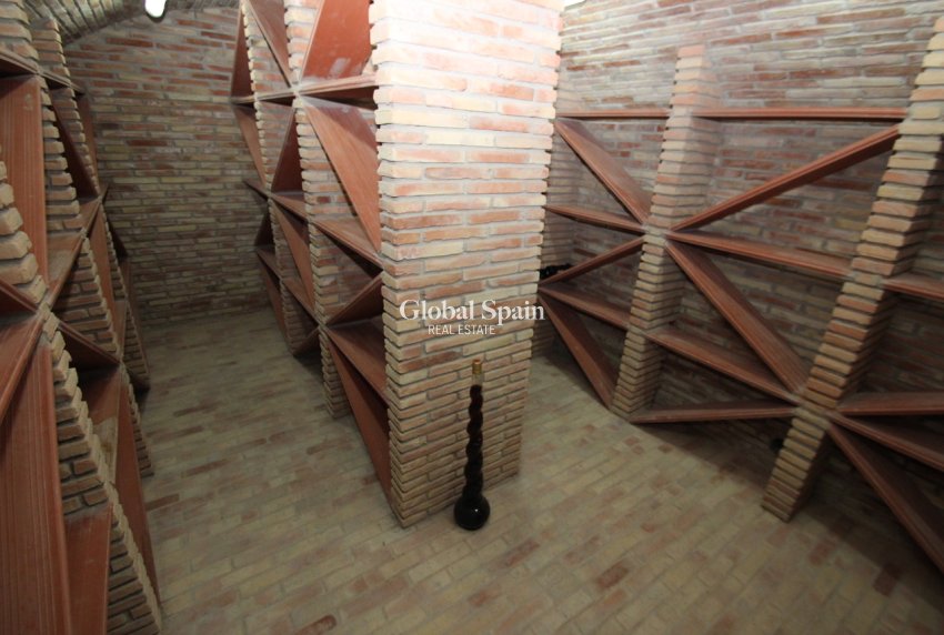 Wederverkoop - HUIS -
MURCIA - Inland