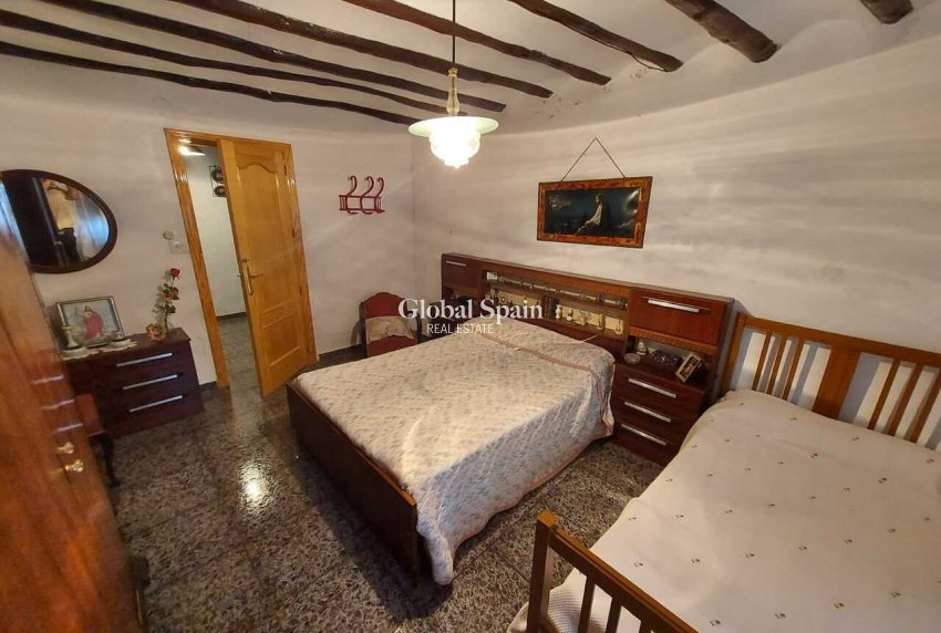 Wederverkoop - HUIS -
MURCIA - Inland