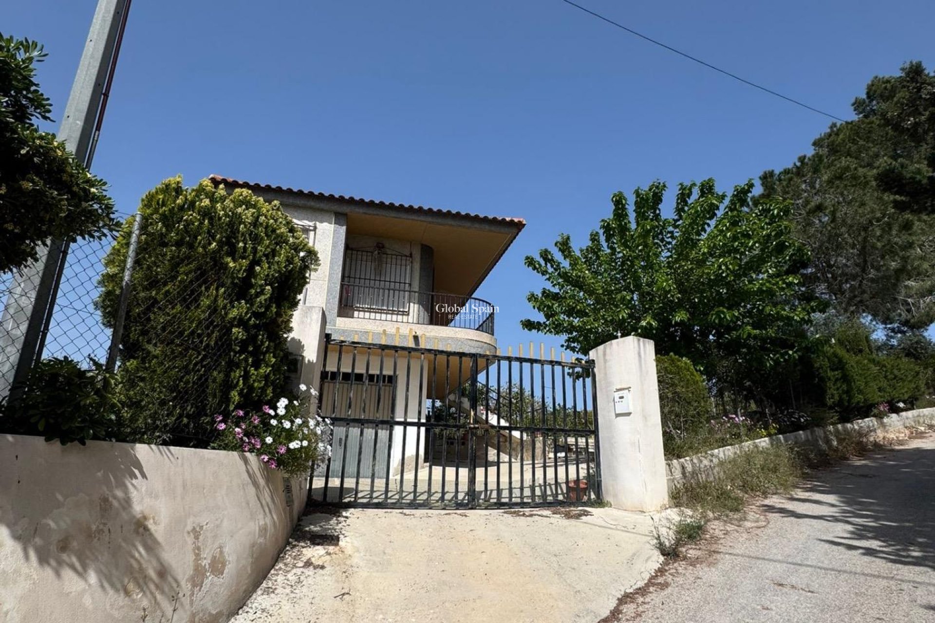 Wederverkoop - HUIS -
ORIHUELA - Arneva