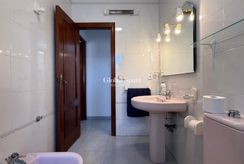 Wederverkoop - HUIS -
ORIHUELA - Costa Blanca Sur