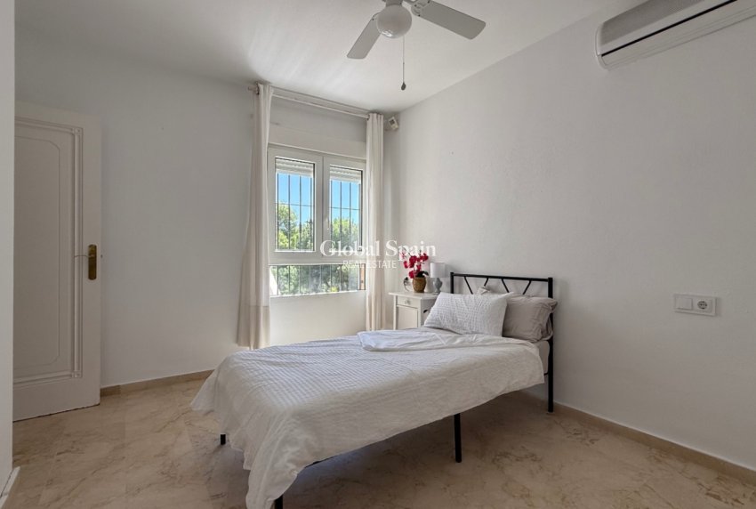 Wederverkoop - HUIS -
ORIHUELA - Costa Blanca Sur