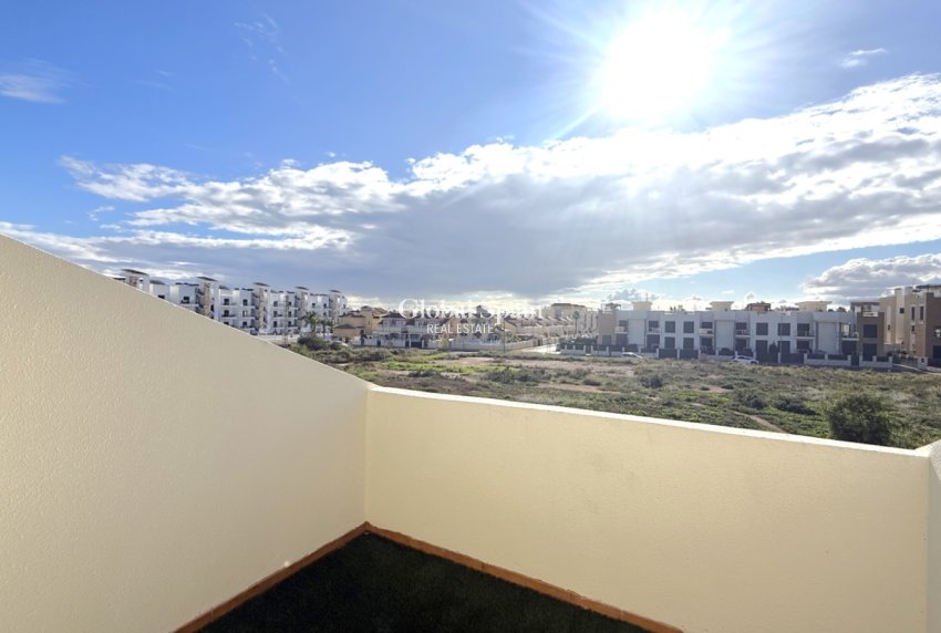 Wederverkoop - HUIS -
ORIHUELA - Costa Blanca Sur