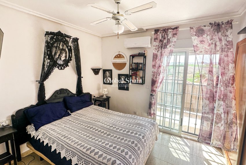 Wederverkoop - HUIS -
ORIHUELA - Costa Blanca Sur