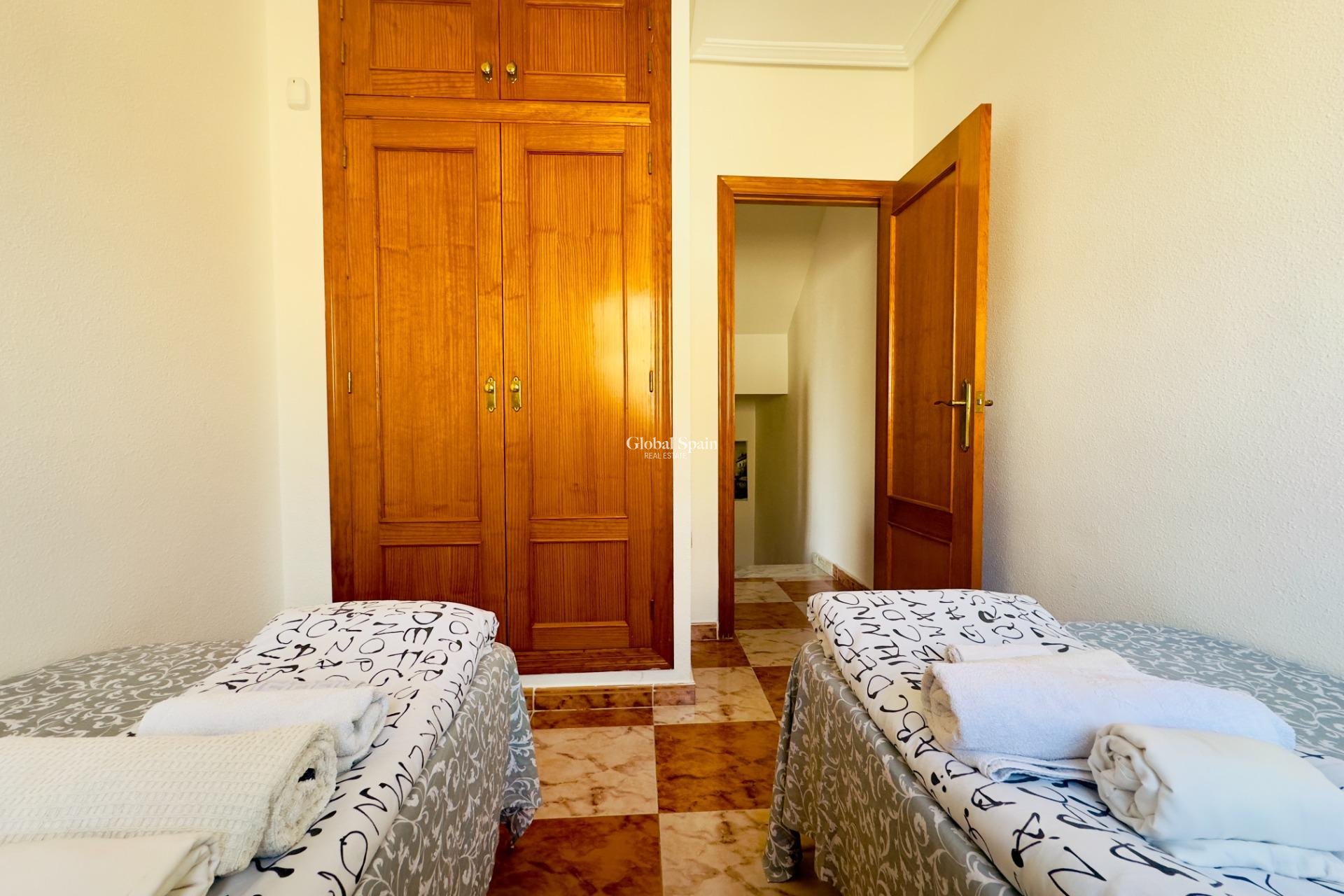 Wederverkoop - Huis -
ORIHUELA COSTA - CABO ROIG