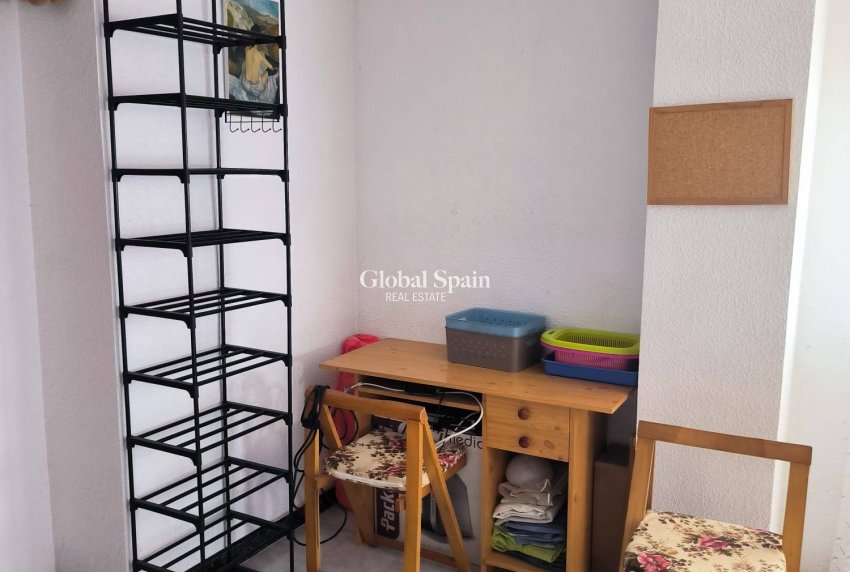 Wederverkoop - HUIS -
ORIHUELA COSTA - CABO ROIG