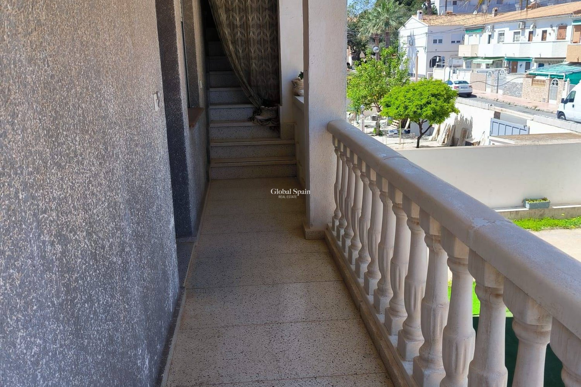 Wederverkoop - HUIS -
ORIHUELA COSTA - CABO ROIG