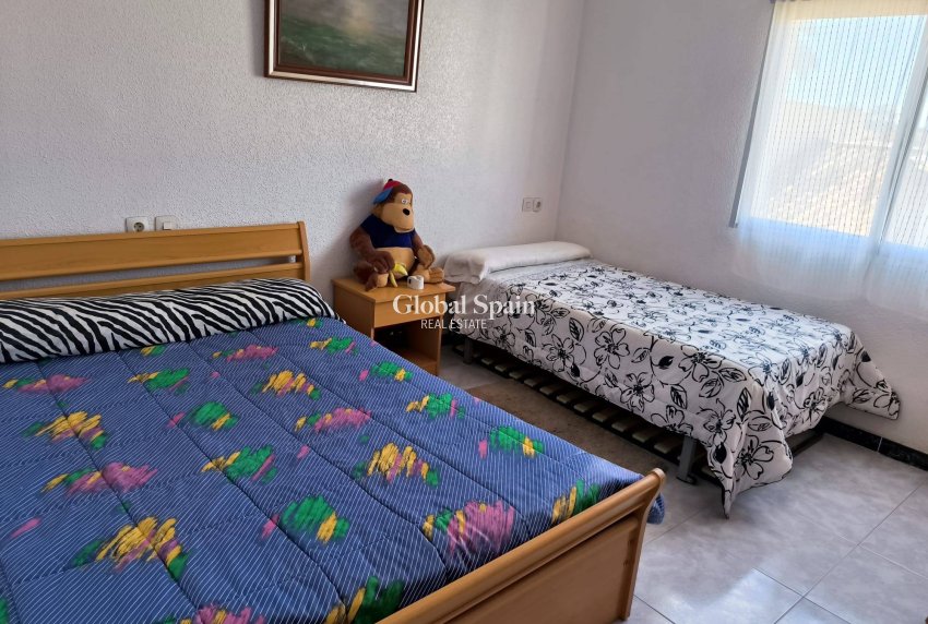 Wederverkoop - HUIS -
ORIHUELA COSTA - CABO ROIG