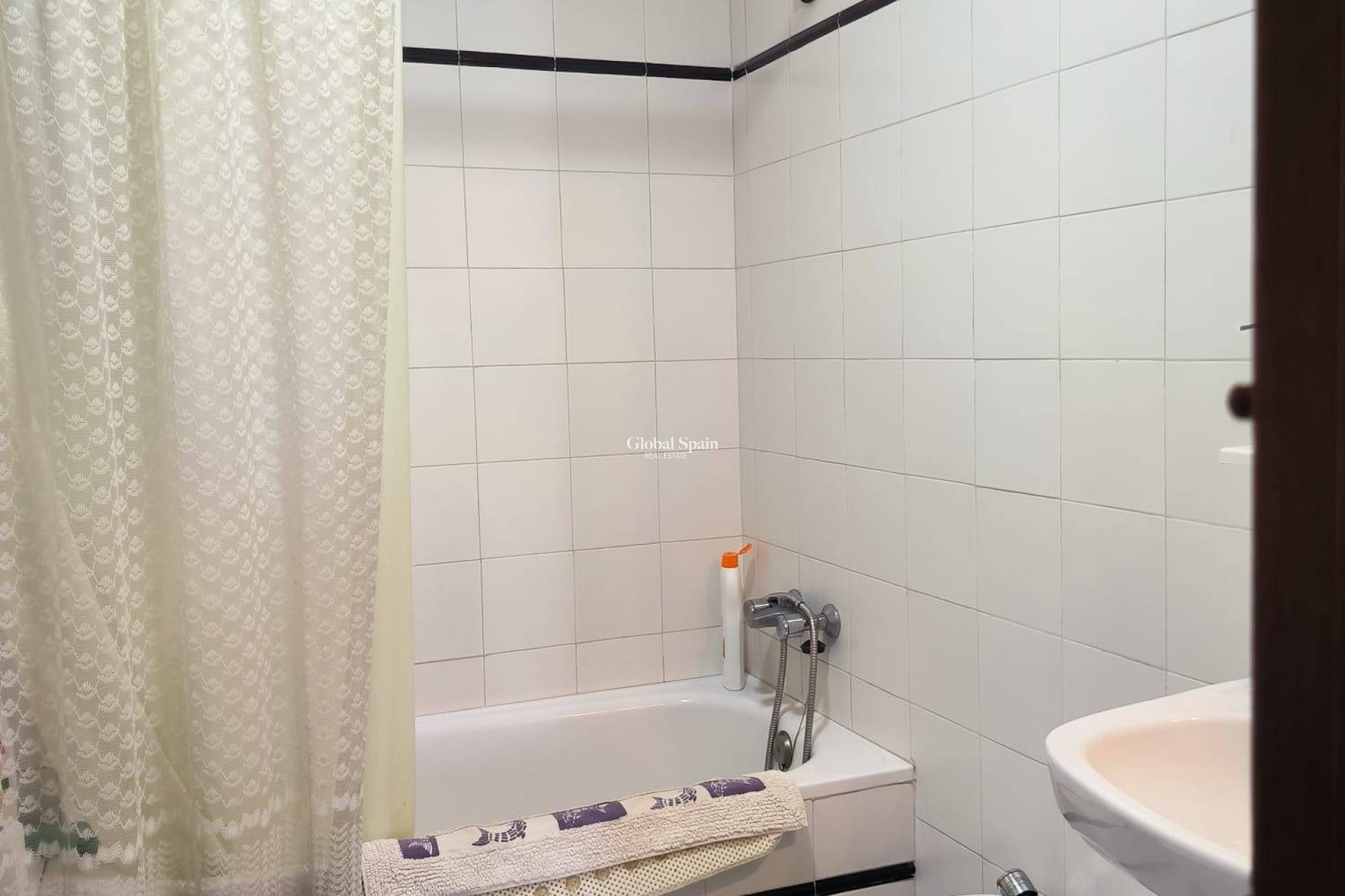 Wederverkoop - HUIS -
ORIHUELA COSTA - CABO ROIG