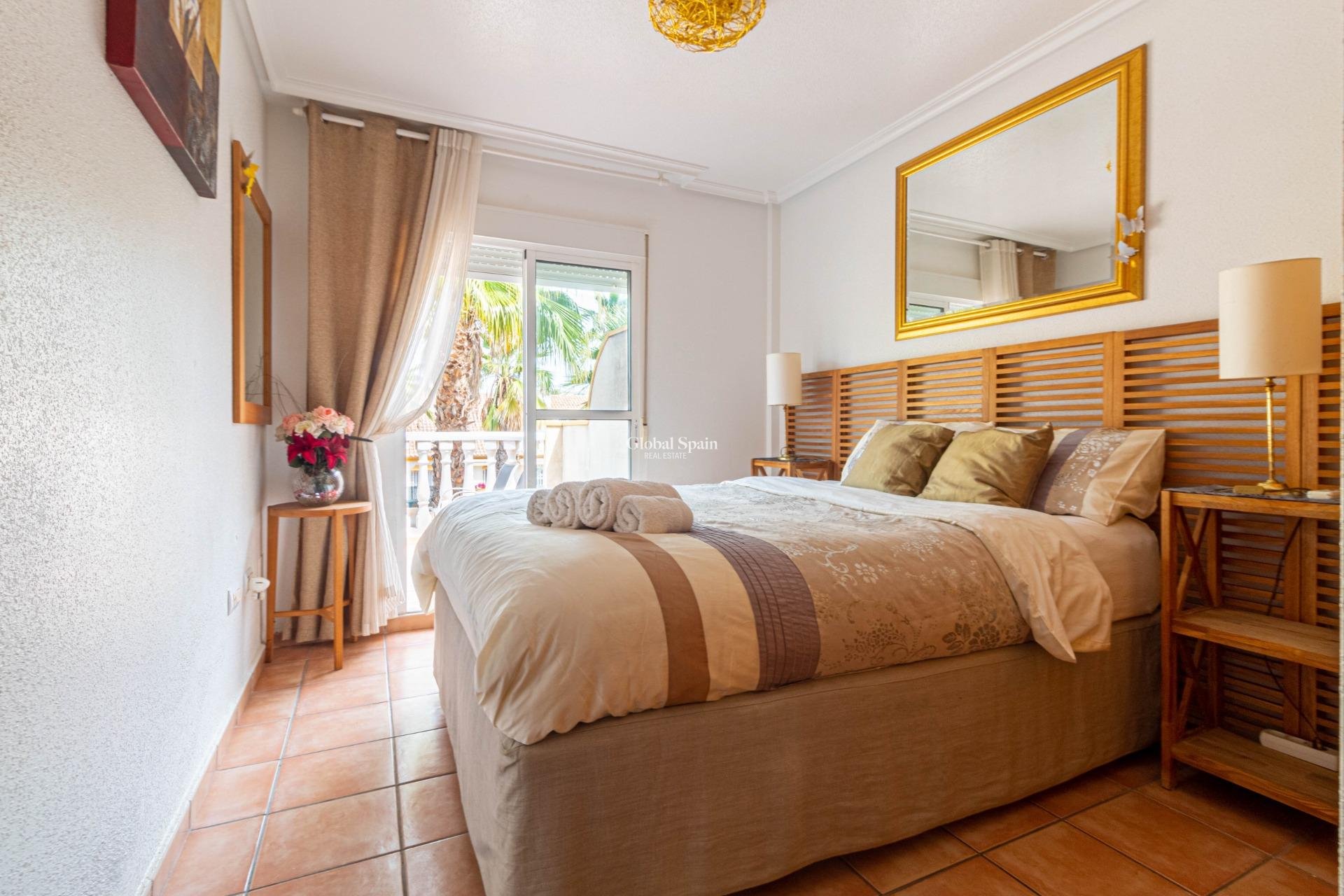 Wederverkoop - Huis -
ORIHUELA COSTA - CABO ROIG