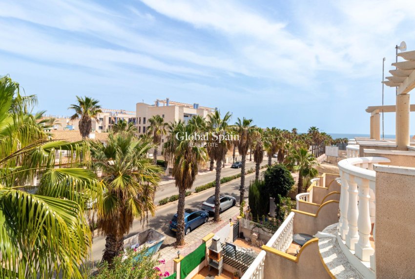 Wederverkoop - Huis -
ORIHUELA COSTA - CABO ROIG