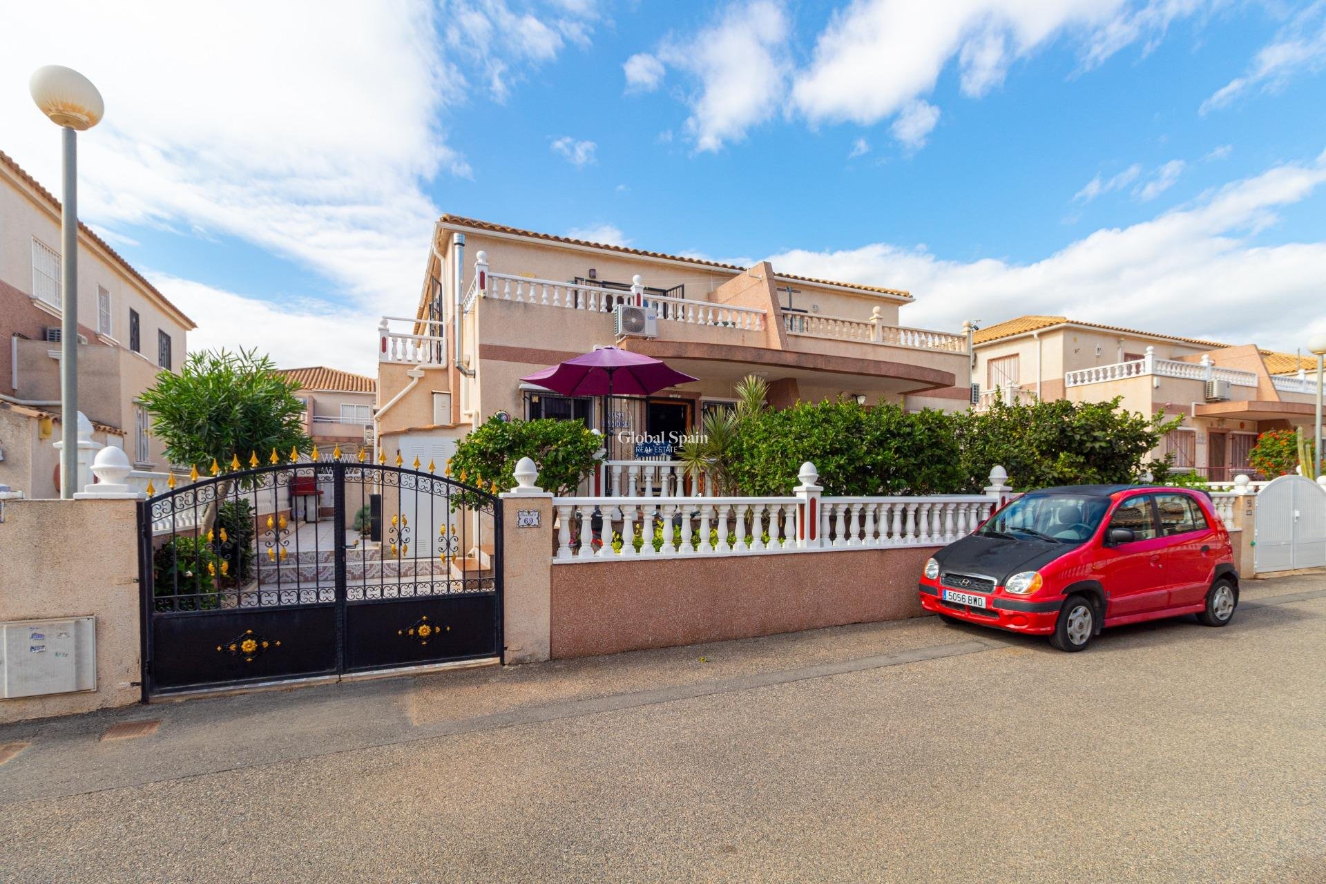 Wederverkoop - Huis -
ORIHUELA COSTA - CABO ROIG