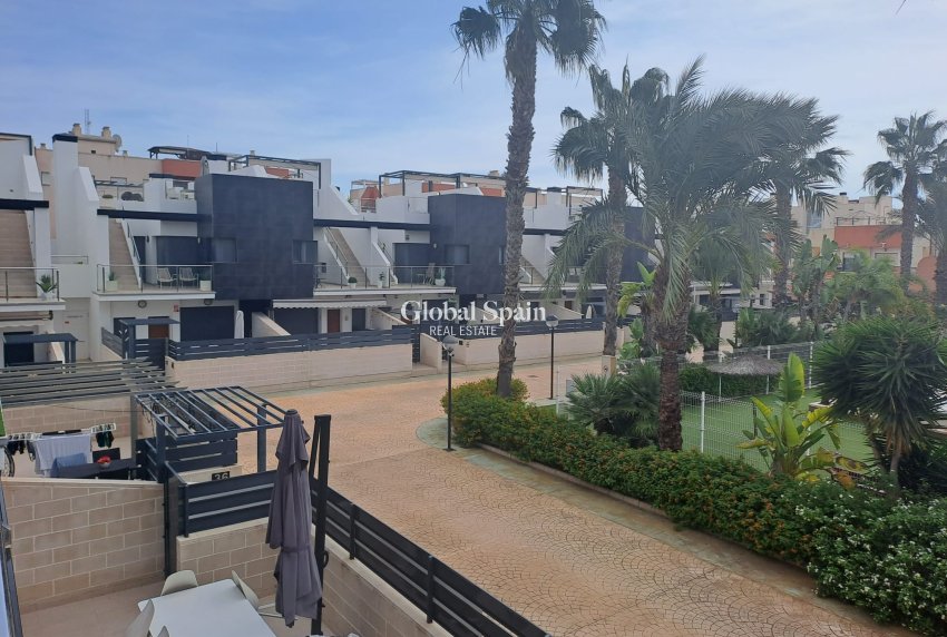 Wederverkoop - HUIS -
ORIHUELA COSTA - Costa Blanca