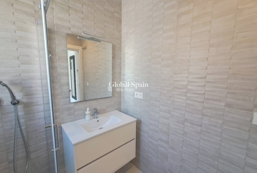 Wederverkoop - HUIS -
ORIHUELA COSTA - Costa Blanca