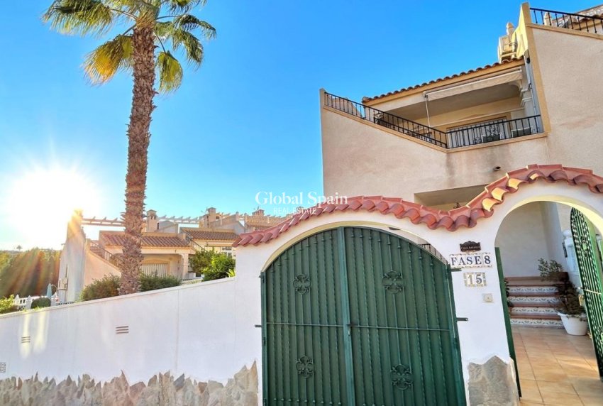 Wederverkoop - HUIS -
ORIHUELA COSTA - Costa Blanca