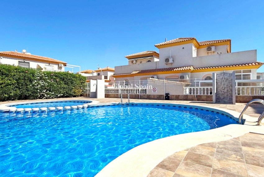 Wederverkoop - HUIS -
ORIHUELA COSTA - Costa Blanca