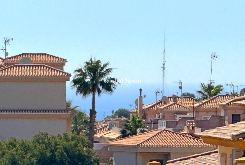 Wederverkoop - HUIS -
ORIHUELA COSTA - Costa Blanca
