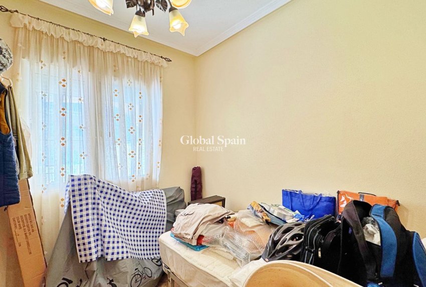 Wederverkoop - HUIS -
ORIHUELA COSTA - Costa Blanca