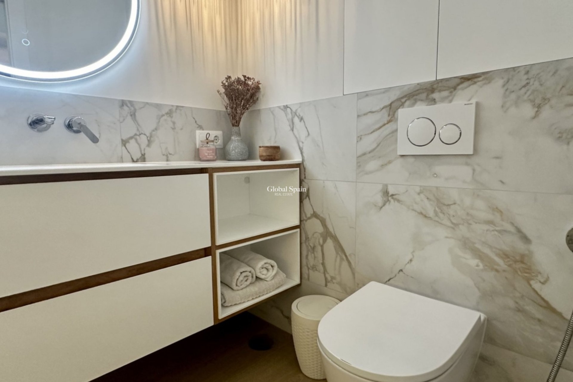 Wederverkoop - HUIS -
ORIHUELA COSTA - Costa Blanca