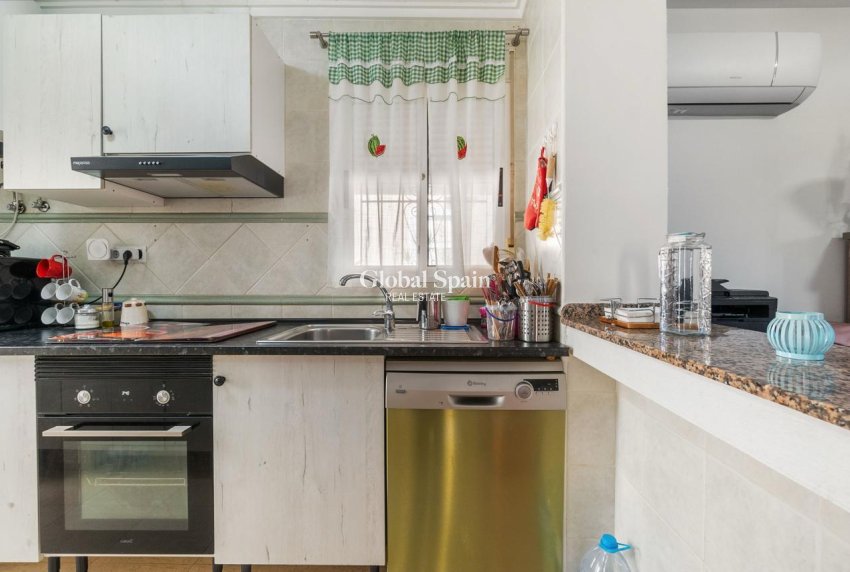 Wederverkoop - HUIS -
ORIHUELA COSTA - Costa Blanca