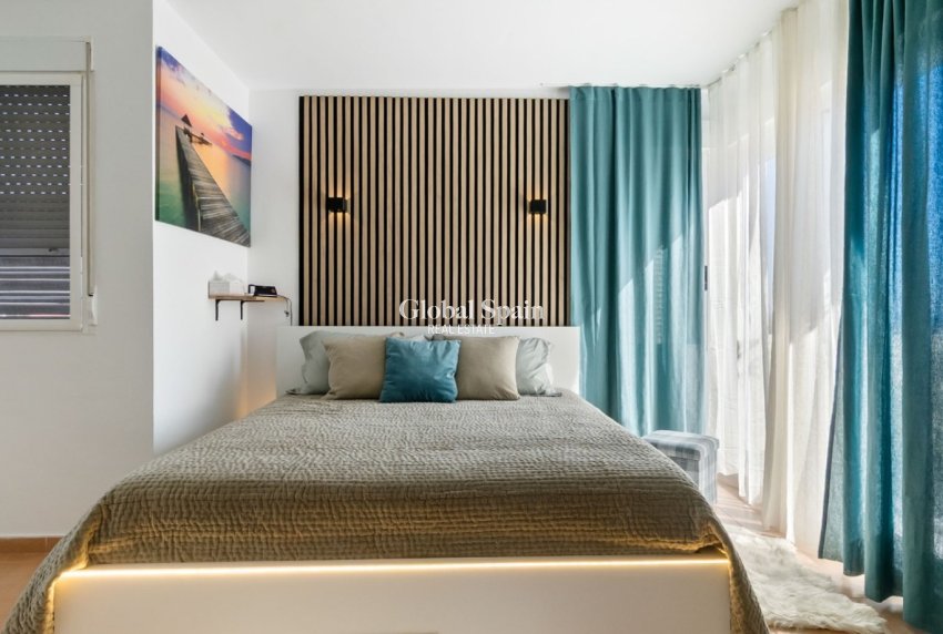 Wederverkoop - HUIS -
ORIHUELA COSTA - Costa Blanca