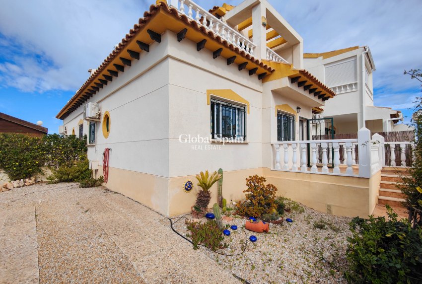 Wederverkoop - HUIS -
ORIHUELA COSTA - Costa Blanca