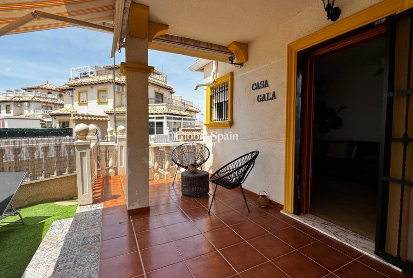 Wederverkoop - HUIS -
ORIHUELA COSTA - Costa Blanca