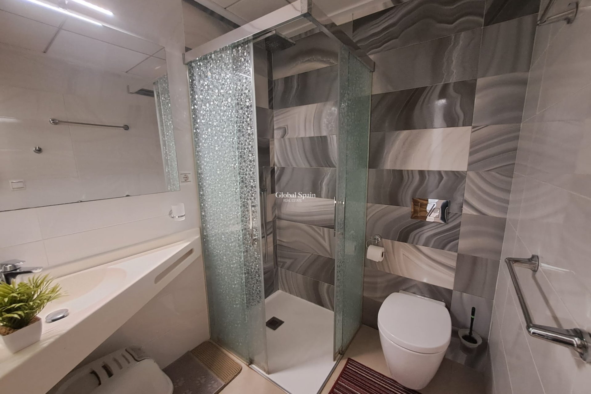 Wederverkoop - HUIS -
ORIHUELA COSTA - Costa Blanca