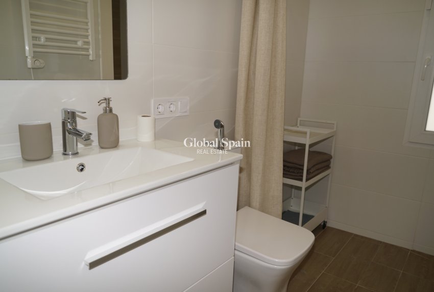 Wederverkoop - HUIS -
ORIHUELA COSTA - Costa Blanca