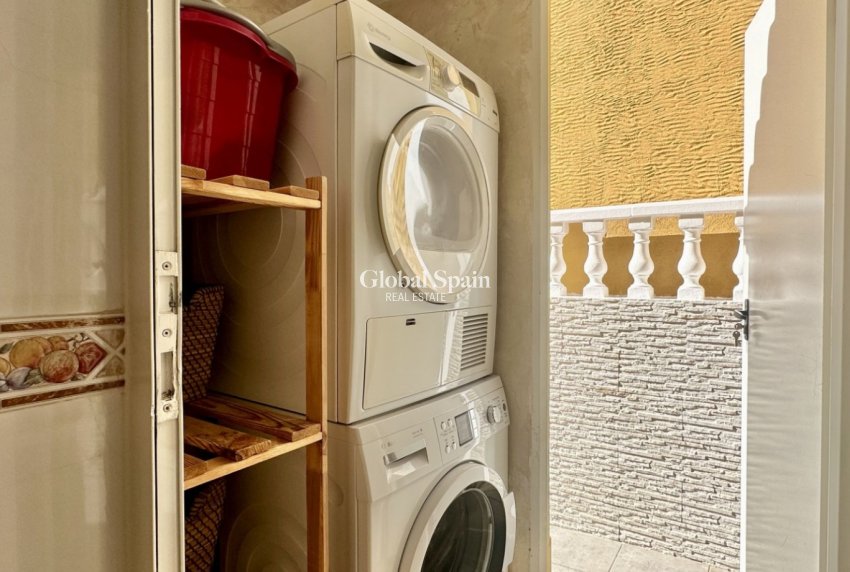 Wederverkoop - HUIS -
ORIHUELA COSTA - Costa Blanca