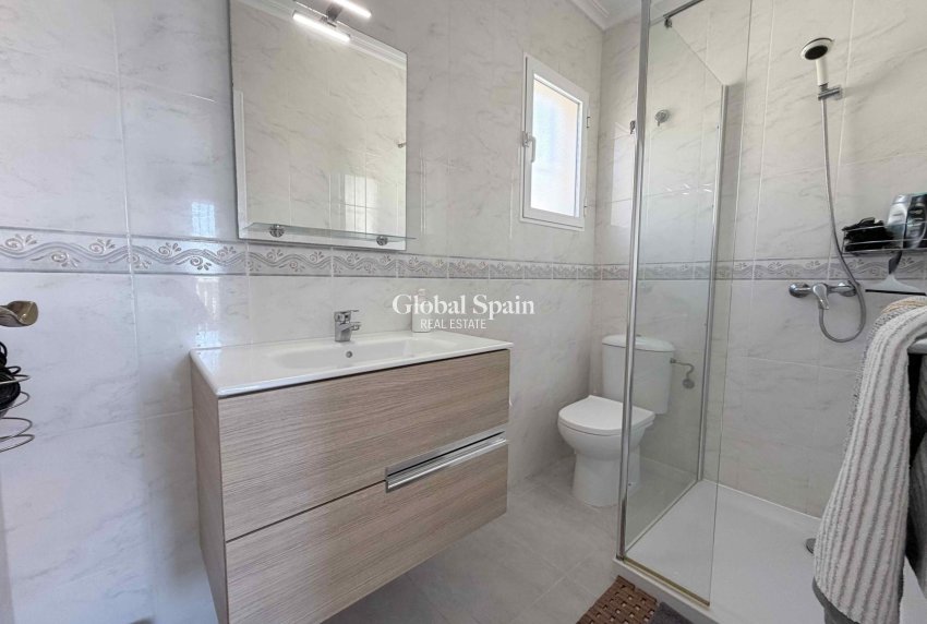 Wederverkoop - HUIS -
ORIHUELA COSTA - Costa Blanca