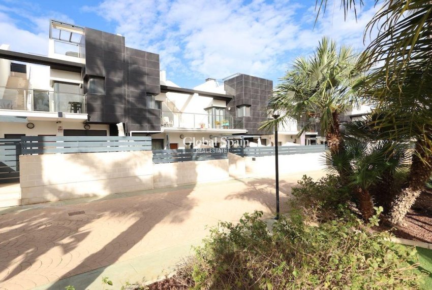 Wederverkoop - HUIS -
ORIHUELA COSTA - Costa Blanca