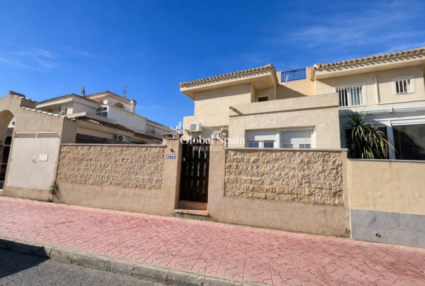 Wederverkoop - HUIS -
ORIHUELA COSTA - Costa Blanca