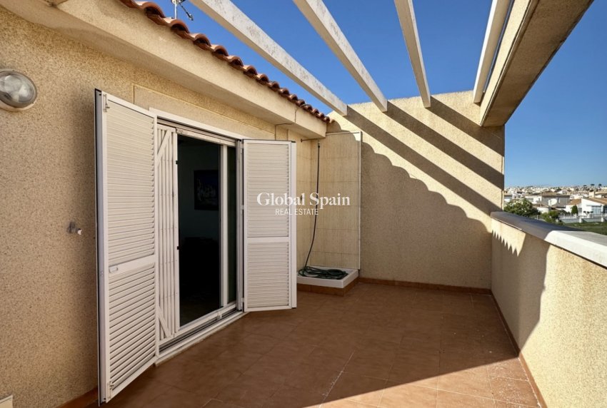 Wederverkoop - HUIS -
ORIHUELA COSTA - Costa Blanca