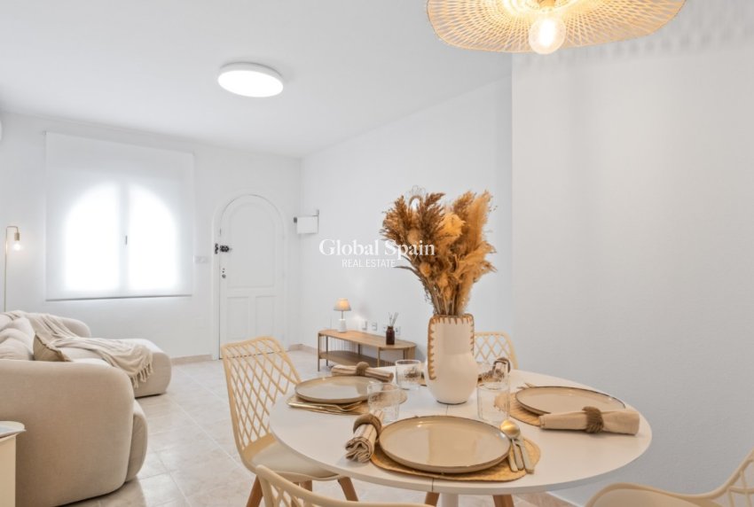 Wederverkoop - HUIS -
ORIHUELA COSTA - Costa Blanca