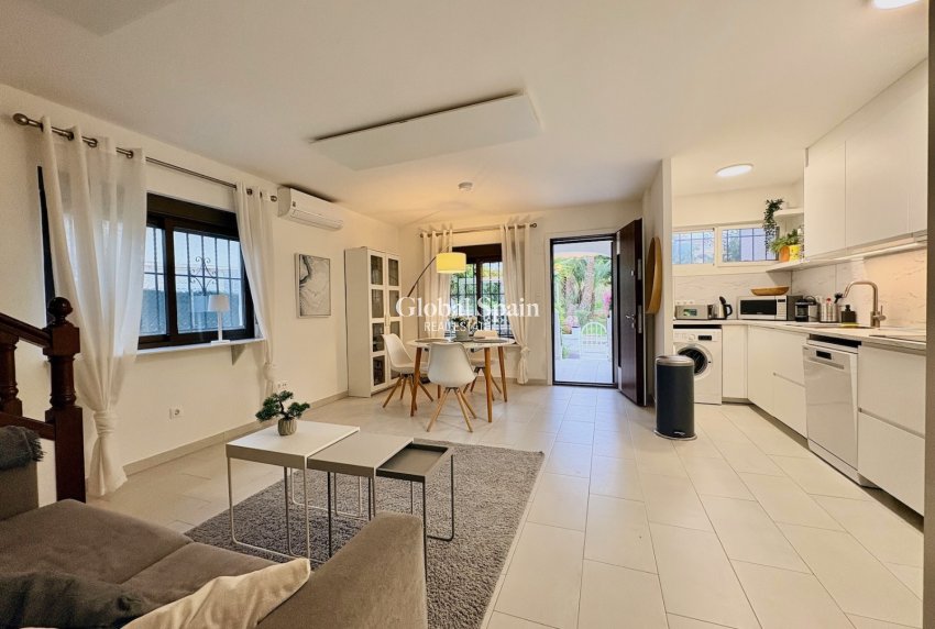 Wederverkoop - HUIS -
ORIHUELA COSTA - Costa Blanca