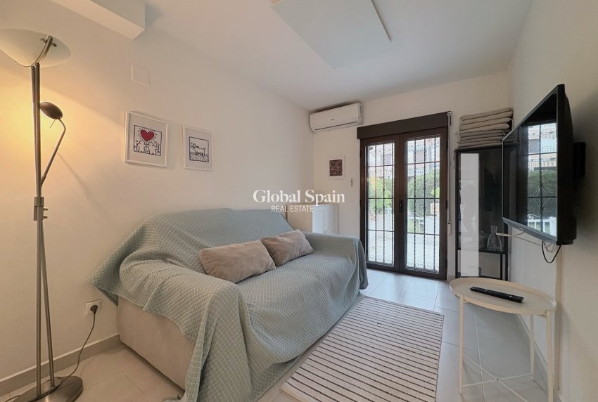 Wederverkoop - HUIS -
ORIHUELA COSTA - Costa Blanca