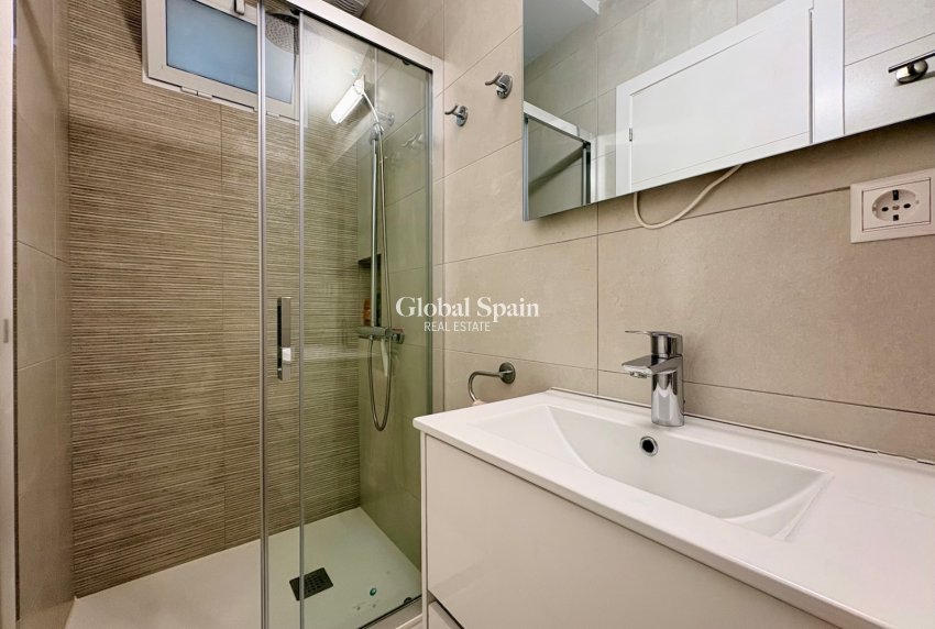 Wederverkoop - HUIS -
ORIHUELA COSTA - Costa Blanca