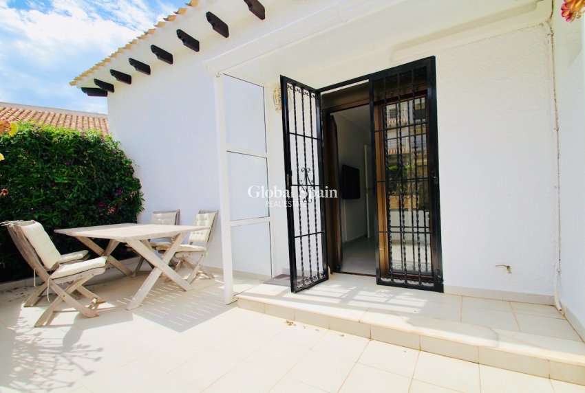 Wederverkoop - HUIS -
ORIHUELA COSTA - Costa Blanca