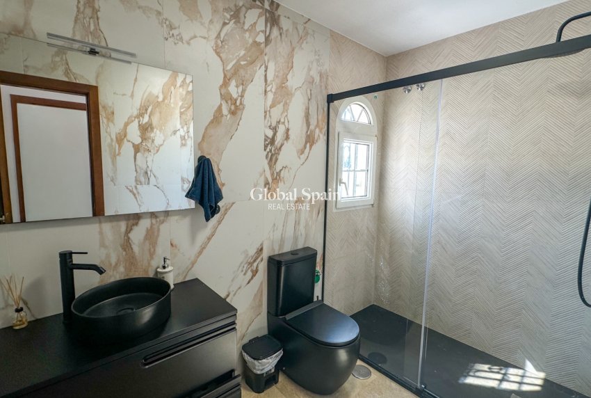 Wederverkoop - HUIS -
ORIHUELA COSTA - Costa Blanca