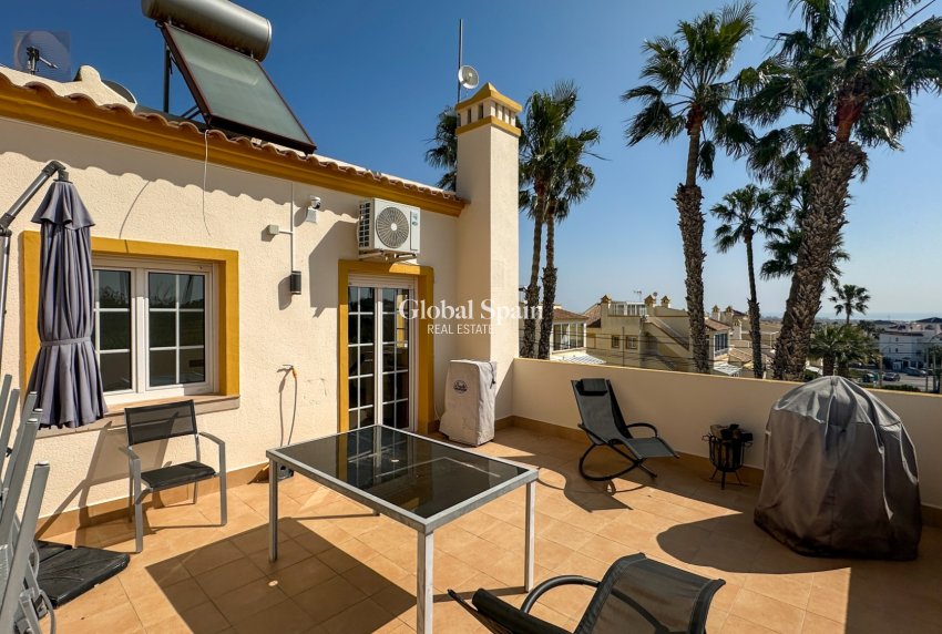 Wederverkoop - HUIS -
ORIHUELA COSTA - Costa Blanca