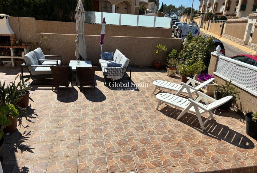 Wederverkoop - HUIS -
ORIHUELA COSTA - Costa Blanca