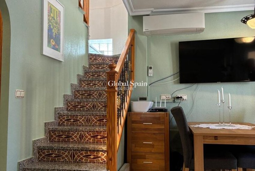 Wederverkoop - HUIS -
ORIHUELA COSTA - Costa Blanca