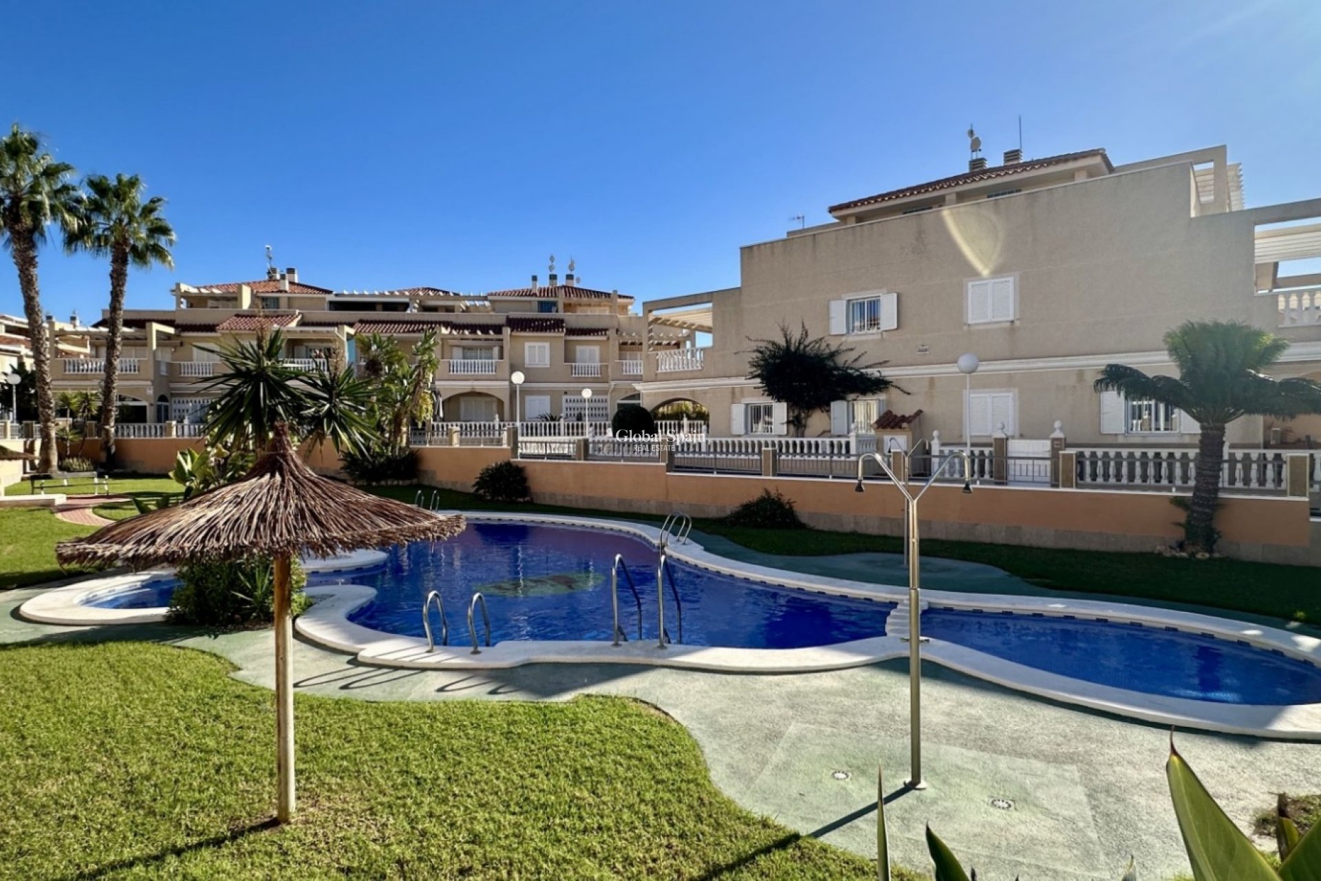 Wederverkoop - HUIS -
ORIHUELA COSTA - Costa Blanca