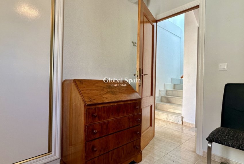 Wederverkoop - HUIS -
ORIHUELA COSTA - Costa Blanca