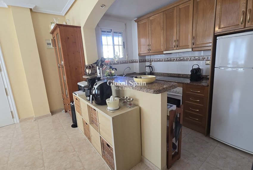 Wederverkoop - HUIS -
ORIHUELA COSTA - Costa Blanca