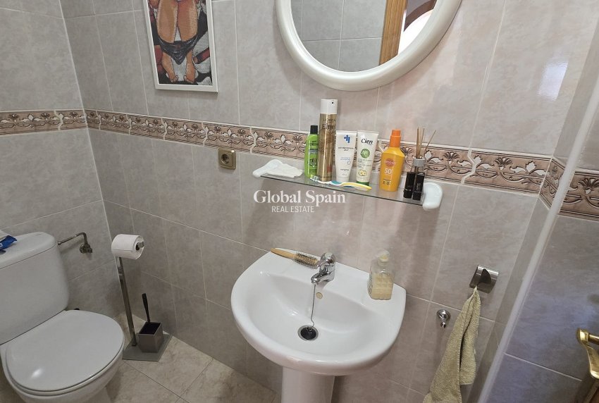 Wederverkoop - HUIS -
ORIHUELA COSTA - Costa Blanca