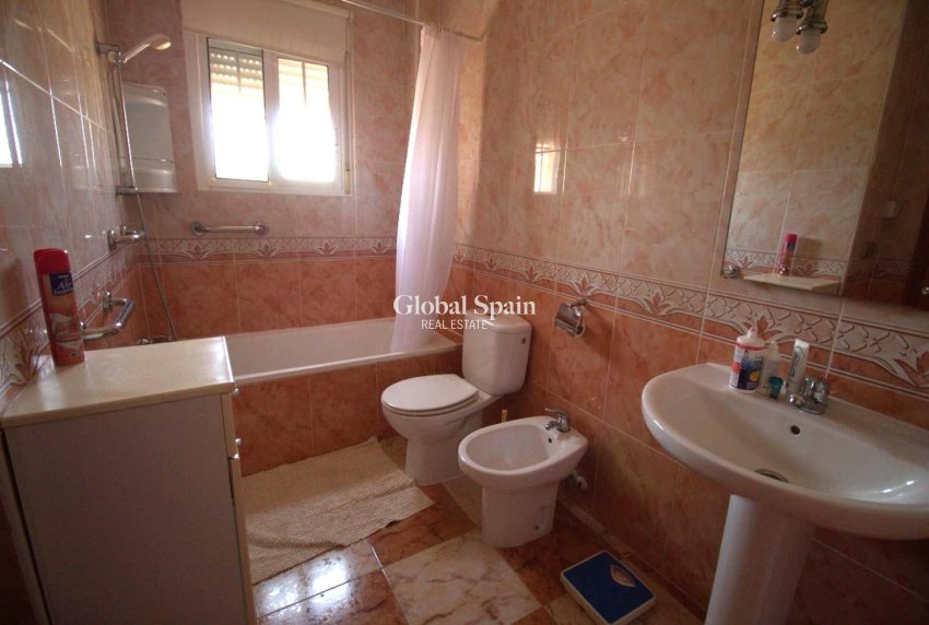 Wederverkoop - HUIS -
ORIHUELA COSTA - Costa Blanca