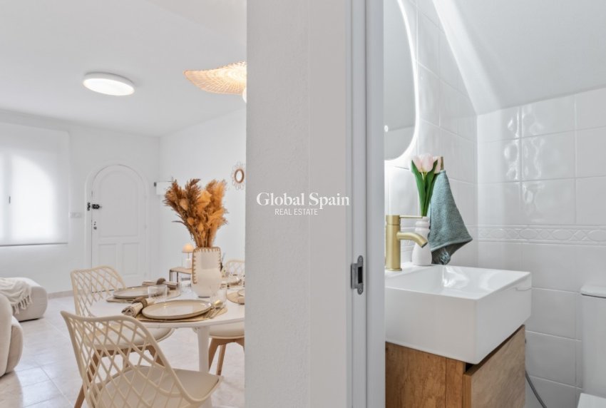 Wederverkoop - HUIS -
ORIHUELA COSTA - Costa Blanca