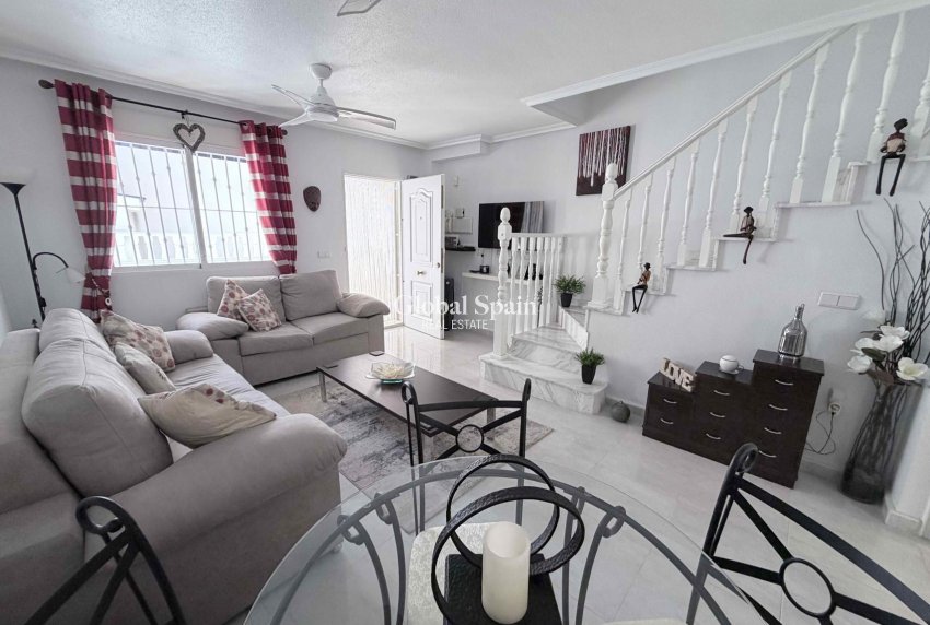 Wederverkoop - HUIS -
ORIHUELA COSTA - Costa Blanca